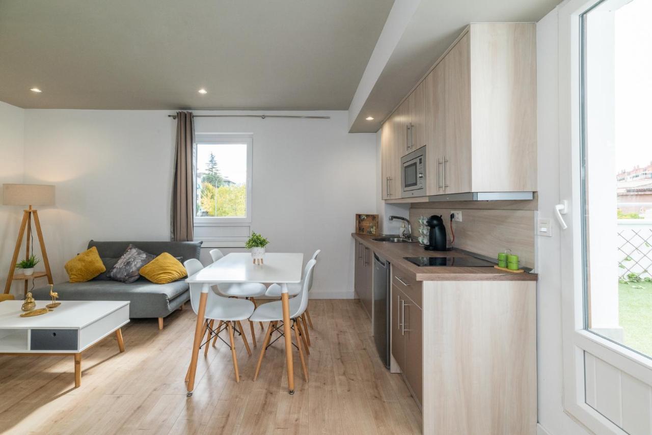 Moderno Apartamento En Centro De Granada Ngoại thất bức ảnh