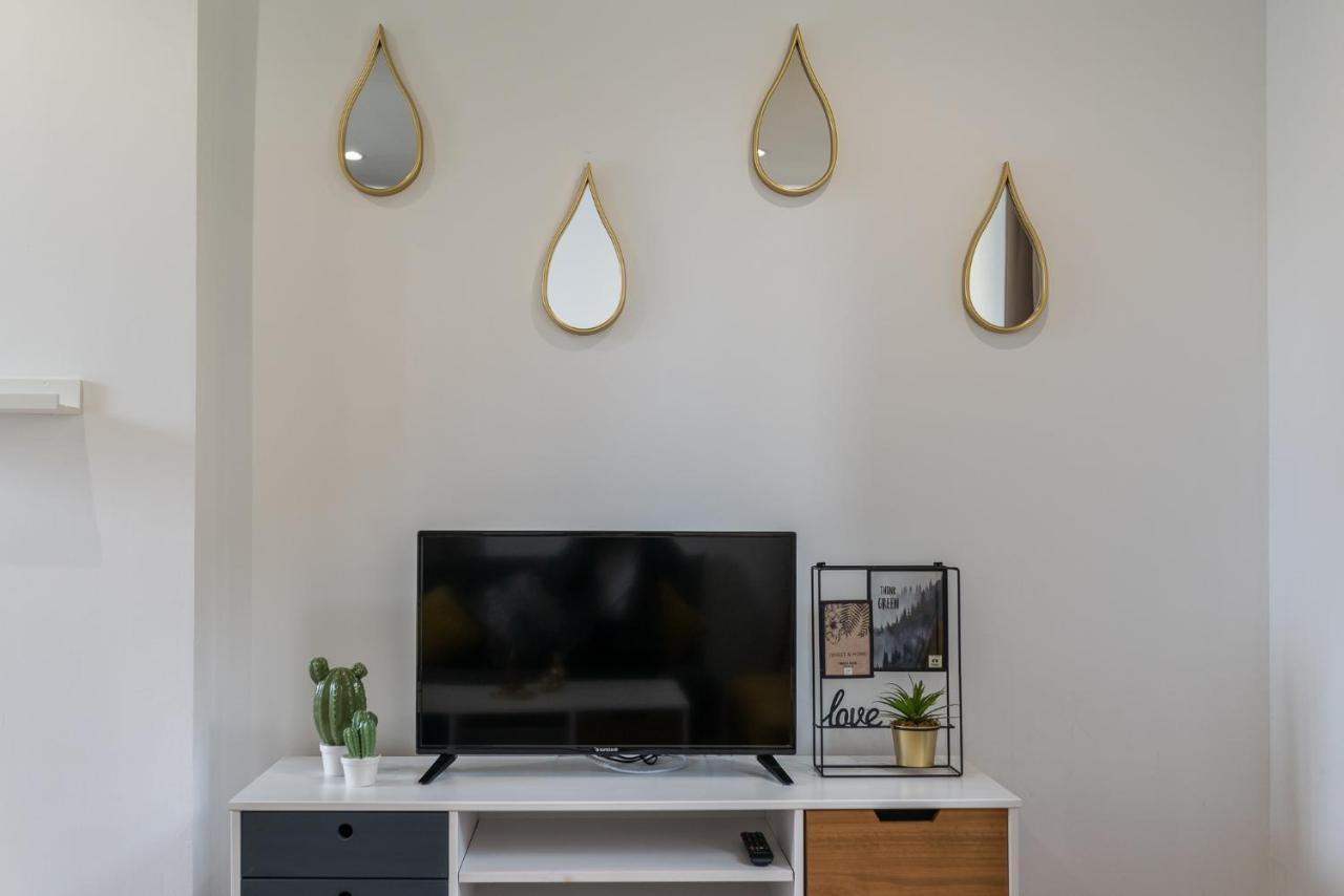 Moderno Apartamento En Centro De Granada Ngoại thất bức ảnh