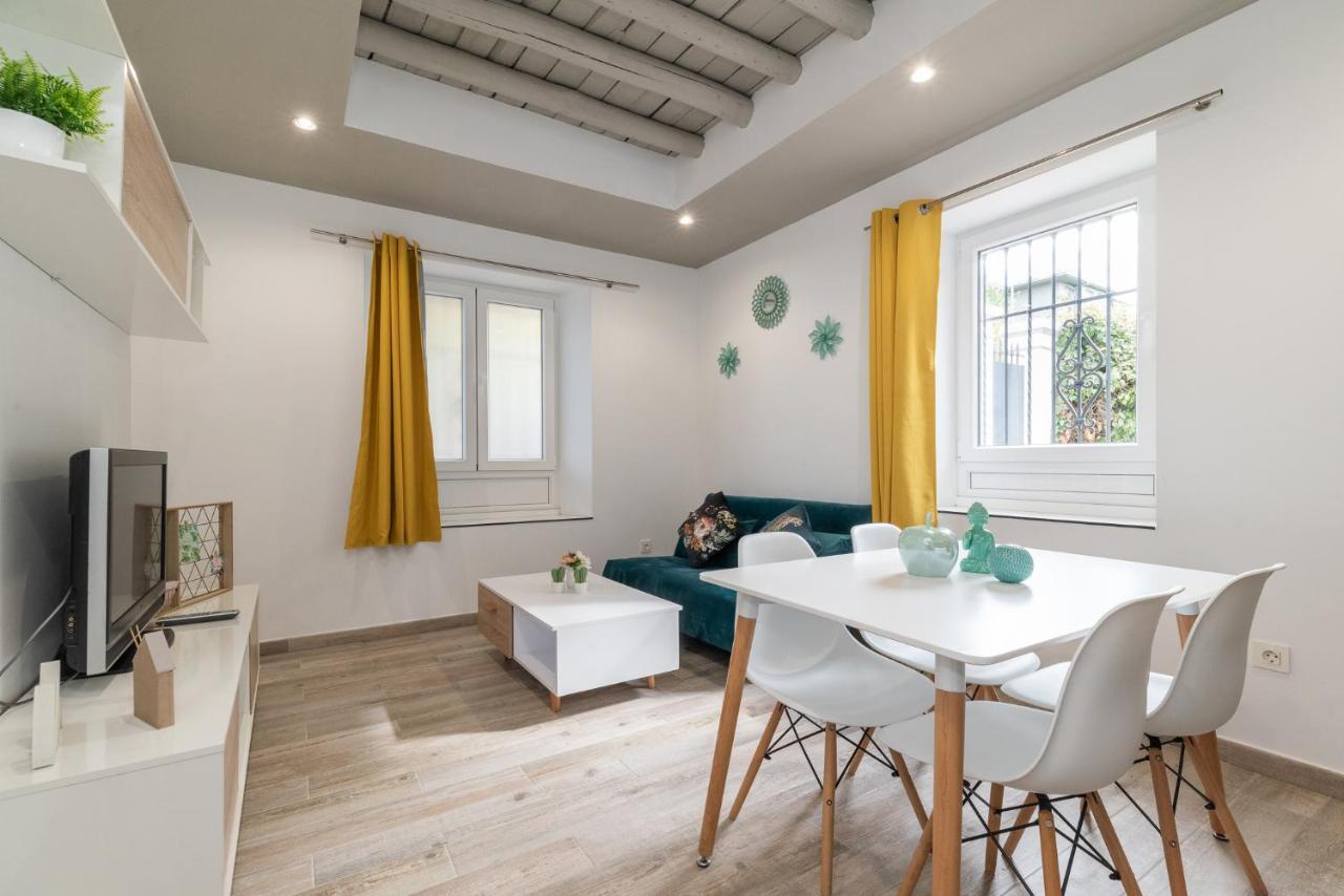 Moderno Apartamento En Centro De Granada Ngoại thất bức ảnh