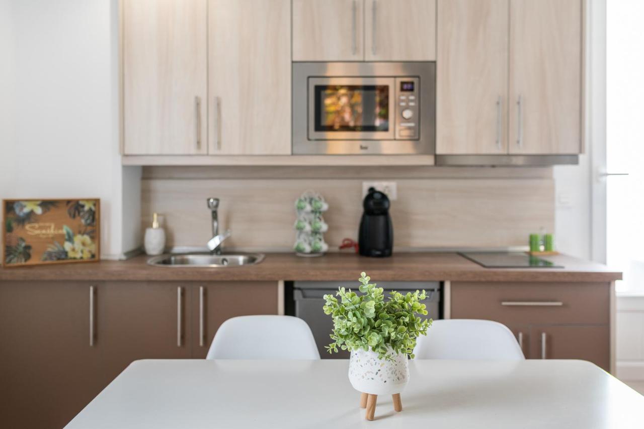 Moderno Apartamento En Centro De Granada Ngoại thất bức ảnh