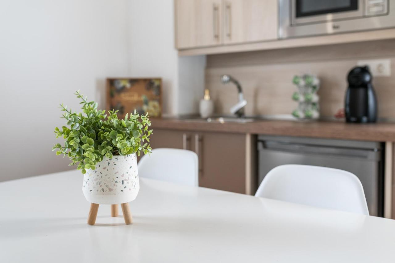 Moderno Apartamento En Centro De Granada Ngoại thất bức ảnh